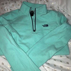 North face pullover